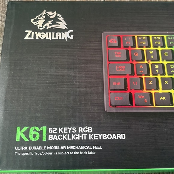 K61 62 key RGB backlight keyboard w/ mouse & pad wired 60% mod. mechanical feel - Picture 6 of 9
